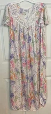 Kay Anna Long Nightgown Short Sleeve Silky Floral Lace Size Petite Small