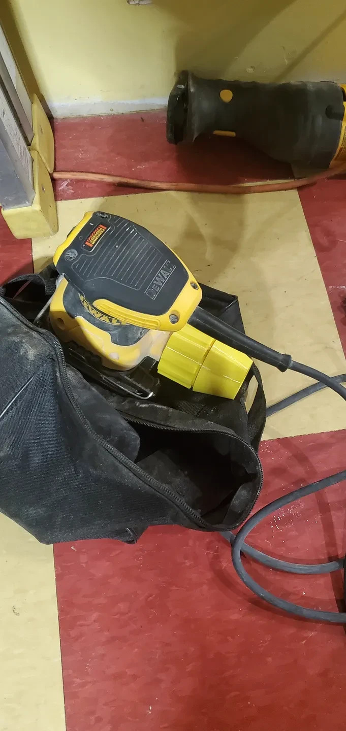 DeWalt AirLock Compatible Twist-Lock Dust Collector Vacuum Hose Adapter 32mm