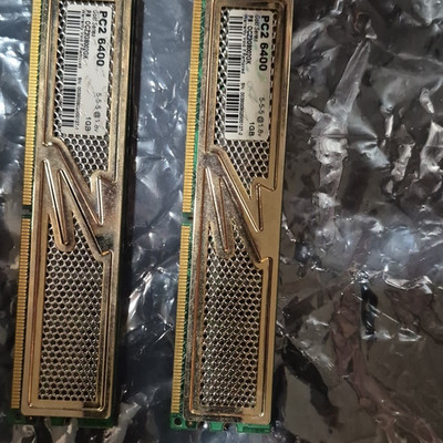OCZ Gold Series DDR2 SDRAM DIMM PC2-6400 2GB RAM 2x1GB OCZ2G8002GK