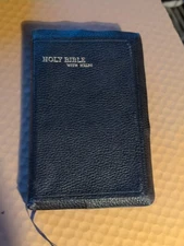 Holy Bible/ KJV/ Basic Bible Helps/ Collins Illustrated Edition Vtg Very Good Co