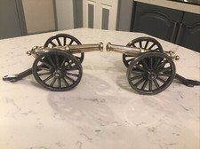 A BEAUTIFUL PAIR OF ANTIQUE TABLE CANNON ,BRASS & CAST-IRON CIRCA 1900.