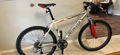 Specialized Stumpjumper M4 Mountain Bike