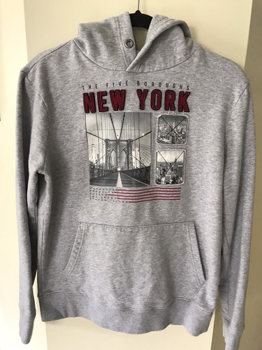 Aeropostale Gray Hoodie 5 NY Boroughs Photos The Concrete Jungle Small Pullover