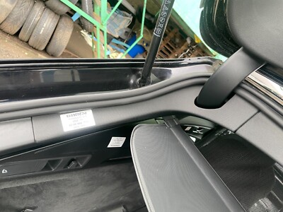 AUDI A6 RS6 C8 KOMBI 2020-2023 INNENVIERTEL PAKETABLAGE SCHIENE LINKE SEITE HINTEN