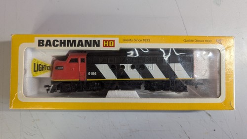 Bachmann 1/87 EMD FT Diesel CN 0684 Locomotive | Condition: Used