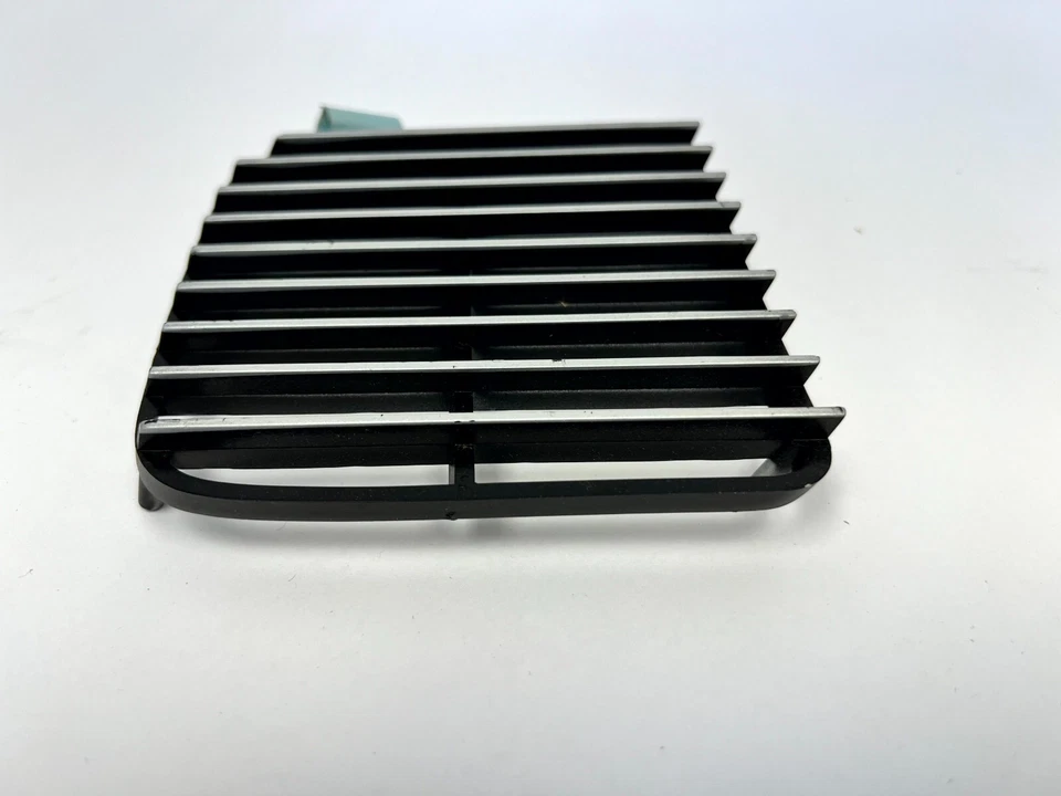 适用于 1971 年普利茅斯 Cuda,前烤架,内烤架面板 #2 - 3442999 — 第 4/4 张图片