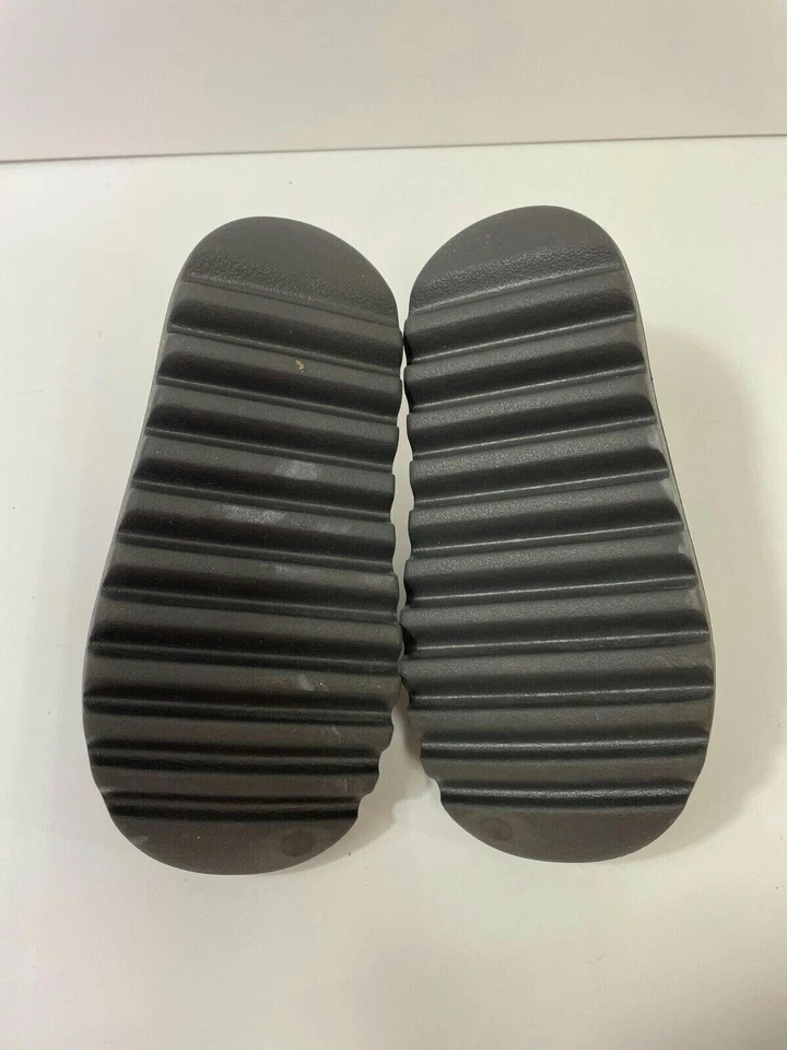 Adidas Slides noir femme taille UK 3 - Photo 4/4