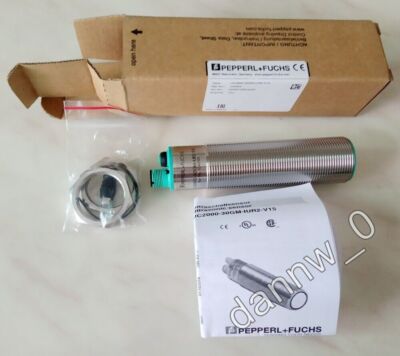 New Pepperl+Fuchs P+F UC2000-30GM-IUR2-V15 Ultrasonic Sensor In Box #DC