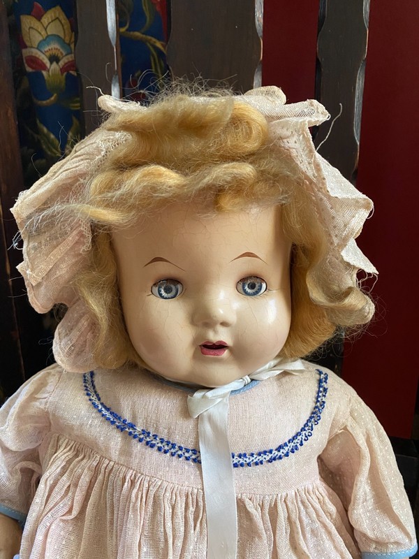 Vintage composition 17 in doll, original dress, yellow wig, open mouth w teeth