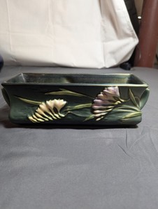Vintage Roseville Pottery Planter / Window Box, Freesia Green #1392-8 