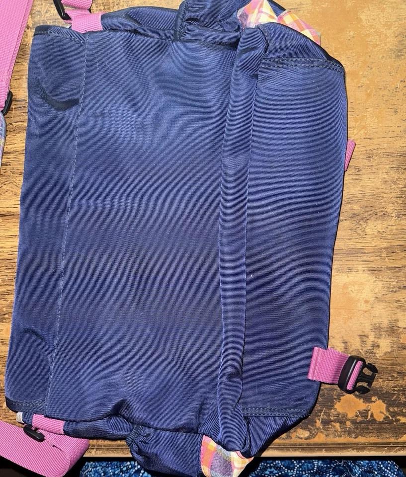 Tommy Hilfiger Mensajero Viaje O Bolsa Pañales Equipaje. Madras escoceses azul marino y rosa Foto 4 de 4