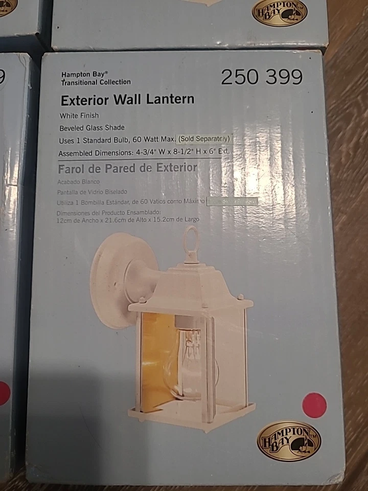 4 linternas de pared exteriores Hampton Bay acabado blanco nuevas en caja 250399 Foto 2 de 2