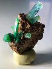 89 Ct. Neon Green Emerald Crystal Cluster Raw Gemstone Matrix Specimen Colombian
