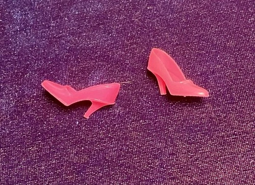 Vntg Barbie Pair of HOT PINK Japan Closed Toe Heels Multiple Outfits ~EXCELLENT!