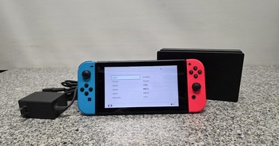 Nintendo Switch HAC-001(-01) Handheld Gaming Console FOR PARTS