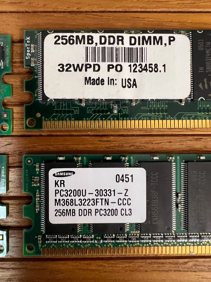 Samsung / Hynix 256 MB PC 3200 Lot of 4 Desktop RAM / Memory - Image 3 of 4