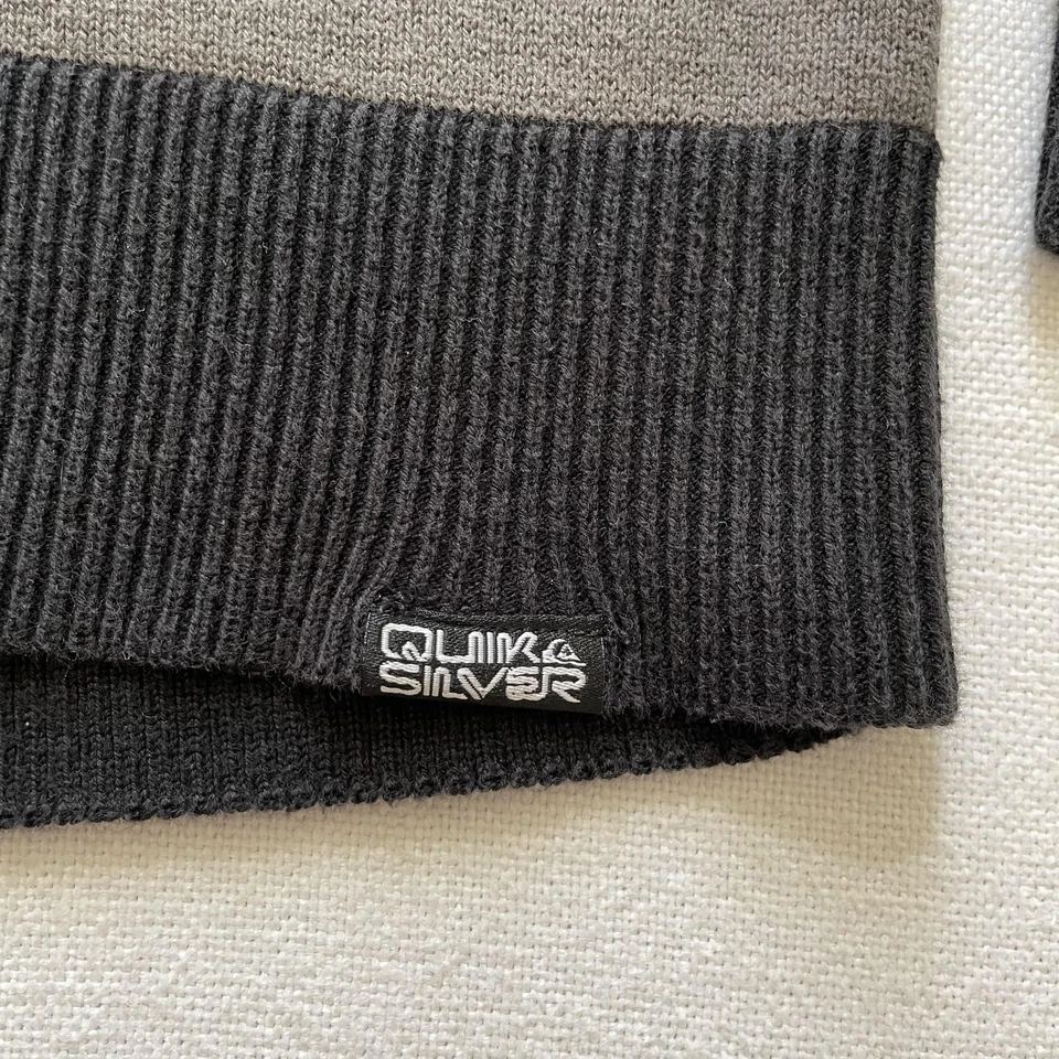Suéter De Colección Quiksilver Para Hombre Mediano Negro Gris Rayas Cuello Redondo Tejido Surf Y2K Foto 2 de 4