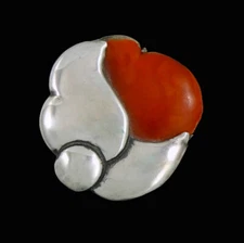 Thorvald Bindesbøll (1846-1908). Silver Brooch with Amber - Holger Kyster