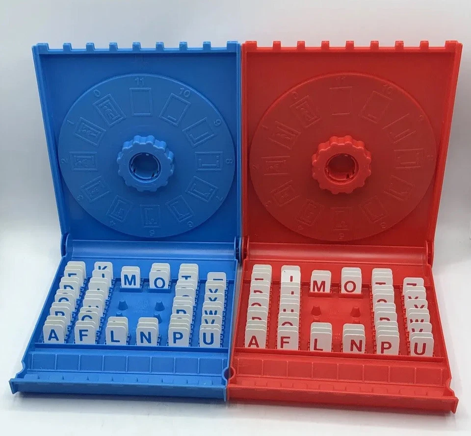 Vintage HANGMAN BOARD GAME Vincent Price,Milton Bradley,100% Complete #4623~1976 - Image 3 of 4