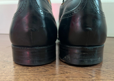 VINTAGE CHURCH'S CUSTOM GRADE MADE IN ENGLAND WINGTIP MEN SHOES