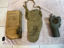 WWII WW2 US Military Non-Combatant M1A2-1-1 Med Adult Gas Mask, Carrier & Box