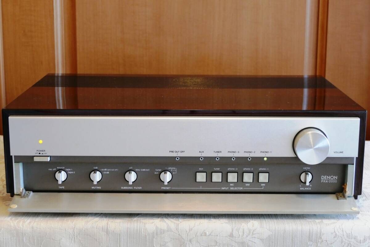 Denon PRA-2000 Pre Amplifier Stereo Control Amplifier Confirmed 