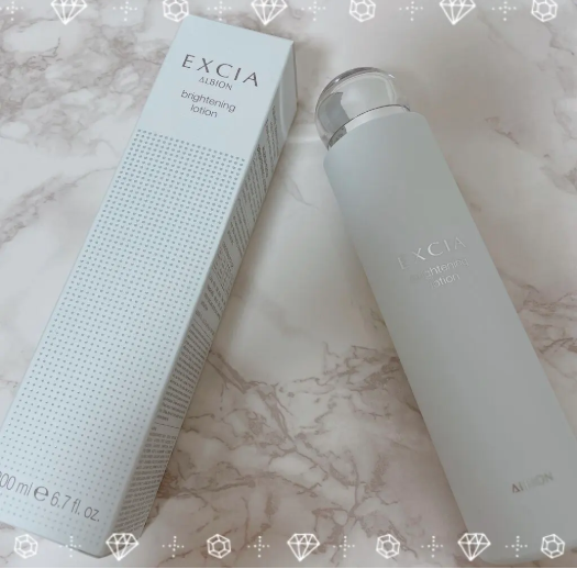 ALBION EXCIA Brightening Lotion Hydrating Whitening Toner ALBION EXCIA Brightening Lotion Hydrating Whitening Toner