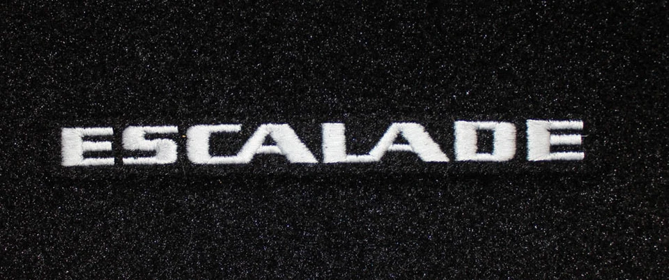¡NUEVO! Alfombrillas NEGRAS 2007-2014 Cadillac Escalade logotipo bordado en plata Foto 3 de 4