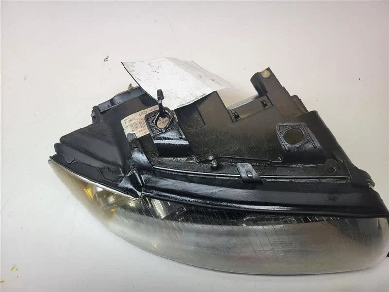 2002 AUDI A4 FR ФАРЫ XENON 89309220 - Изображение 4 из 4