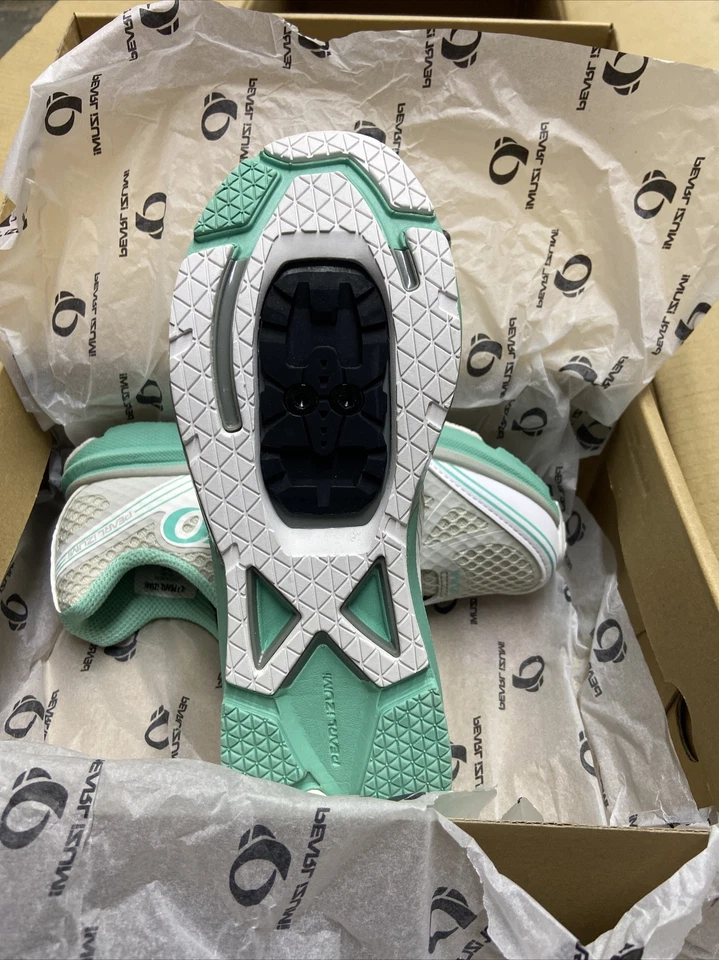 Zapato de ciclismo PEARL IZUMI para mujer W X-Road Fuel IV-W COMO NUEVO BLANCO VERDE Foto 2 de 4