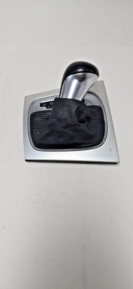 03-08 Audi A3 DSG Shift Knob Silver FISH SCALE 8P1 713 463 A402016001000 OEM - Image 4 of 4