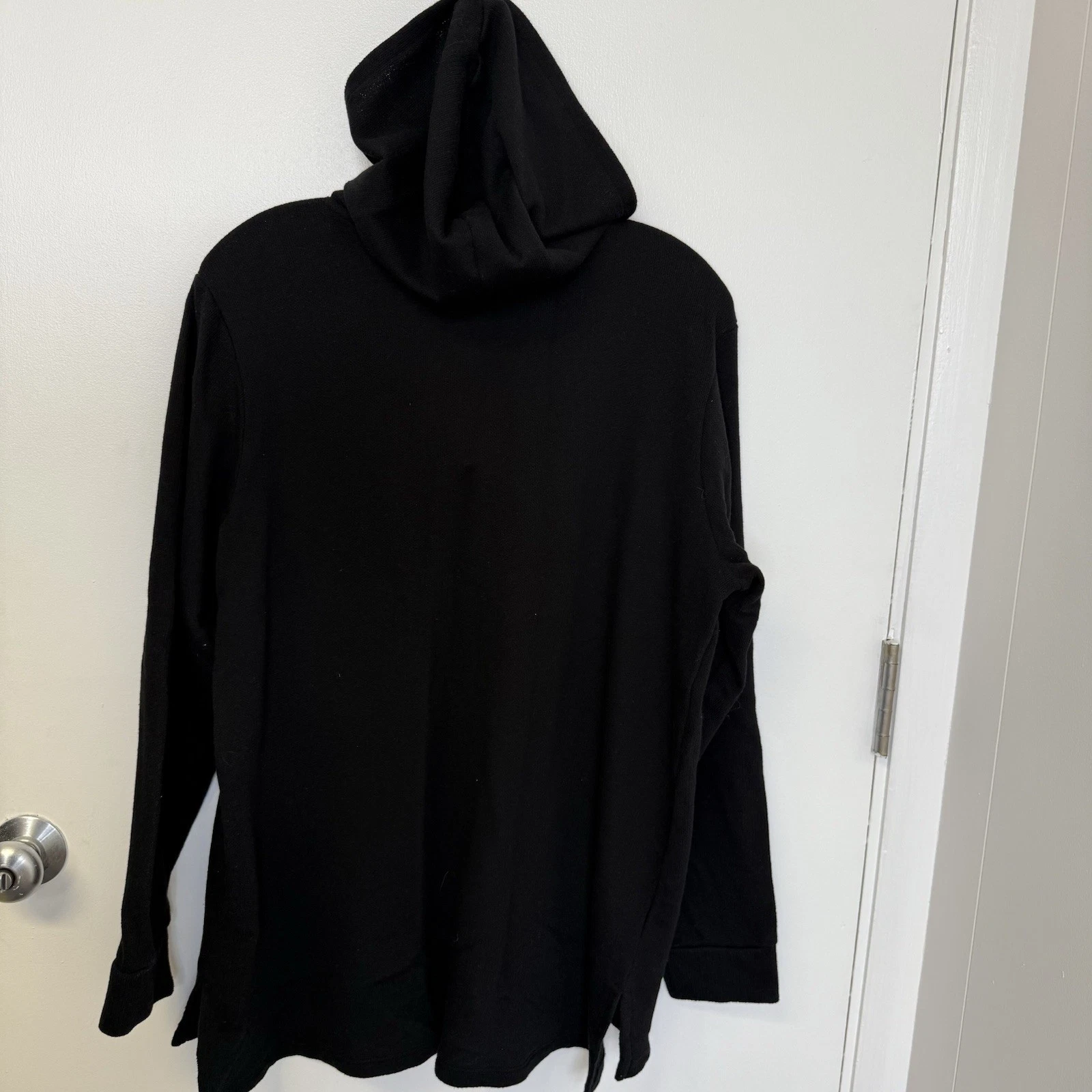 Maglione Michael Kors nero alto basso stringato davanti con cappuccio 1x logo gemma