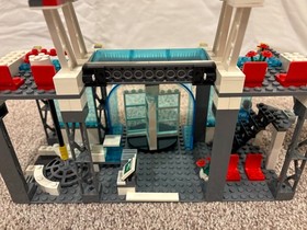 CITY  Lego Airport # 7894- Tower, Airplane Inside & Out, 3 MiniFigs, Luggage