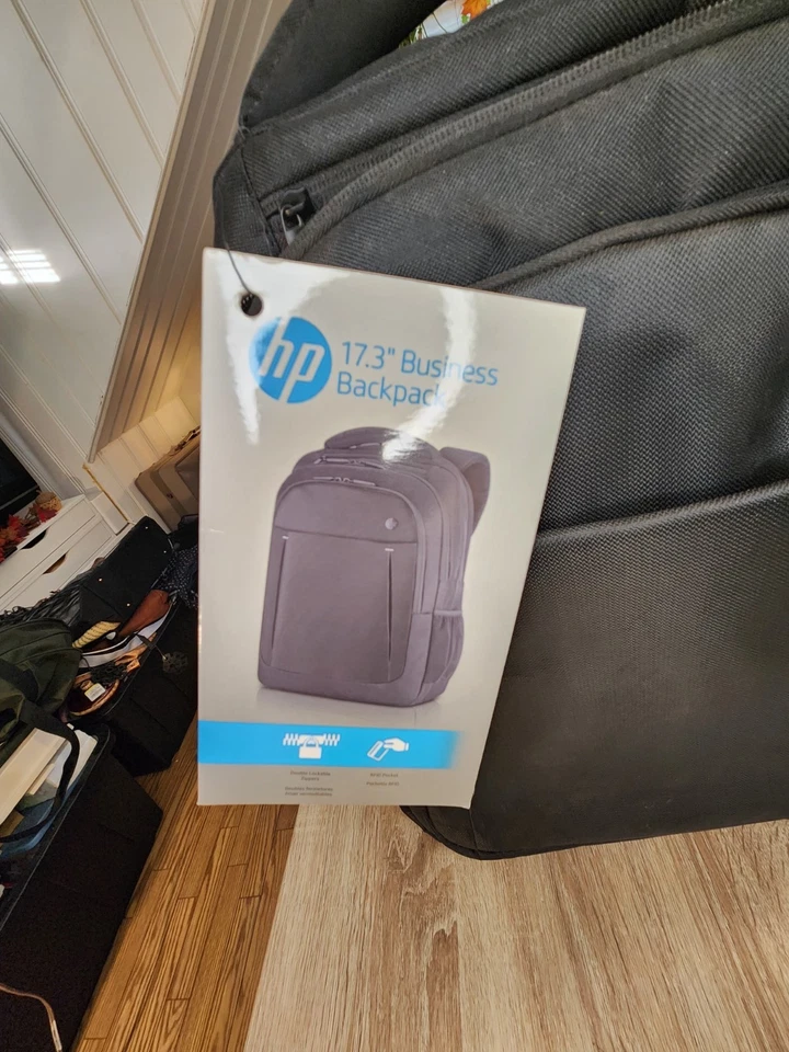 Mochila de negocios HP 17,3" Foto 3 de 4