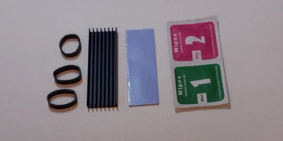 M.2 2280 NVME SSD Kühler + Wärmeleitpad schwarz / silber 70x22x6mm Kühlkörper - Bild 2 von 4