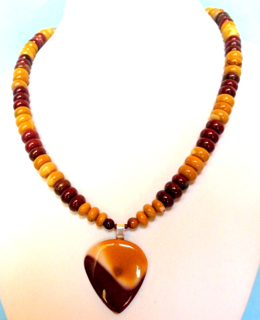 Collier en Mookaite naturelle 225 Cts et véritable ras de cou 46cm argent massif