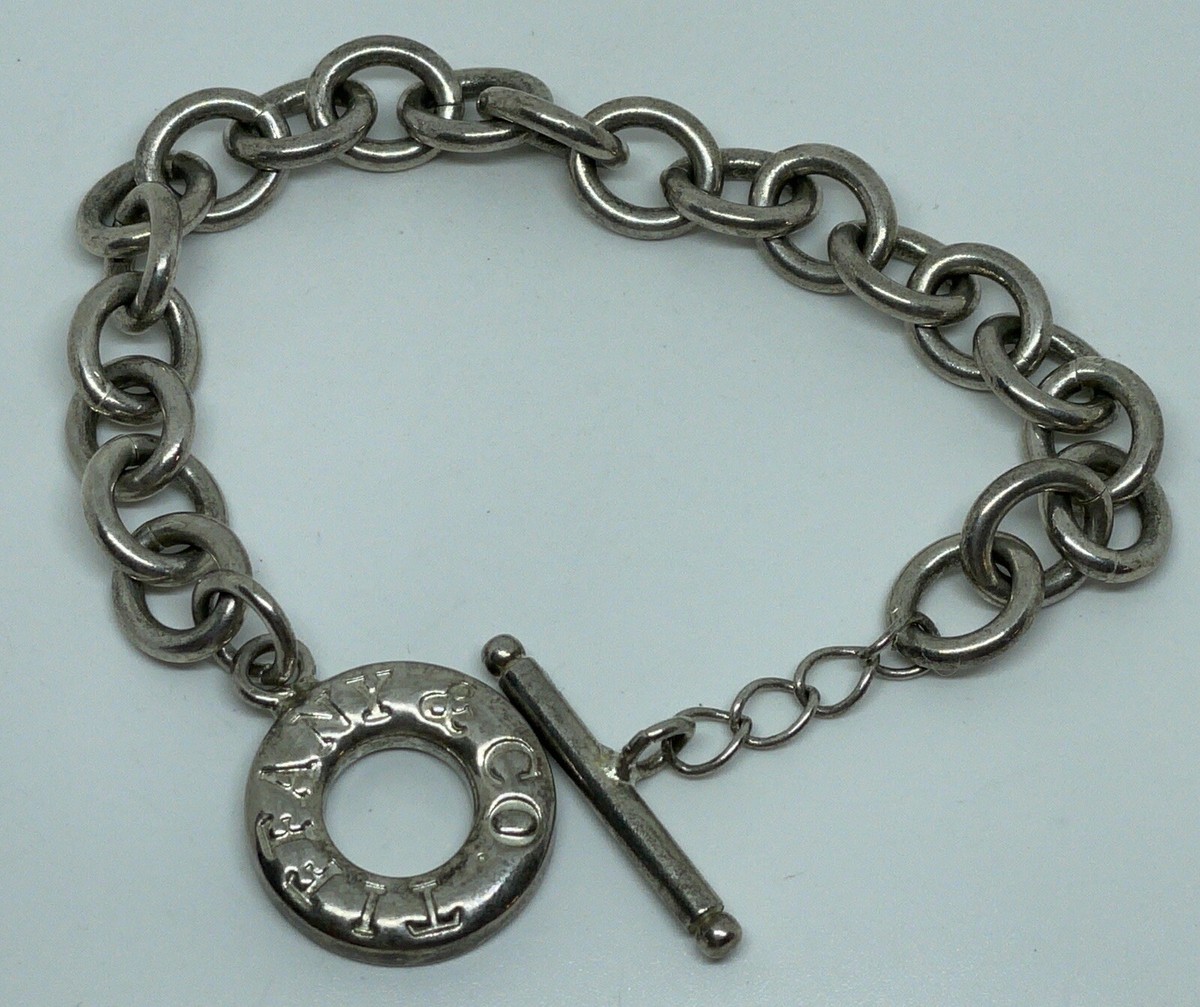 TIFFANY & CO / STERLING SILVER 925 CIRCLE TOGGLE LOCK TIFFANY & CO / STERLING SILVER 925 CIRCLE TOGGLE LOCK
