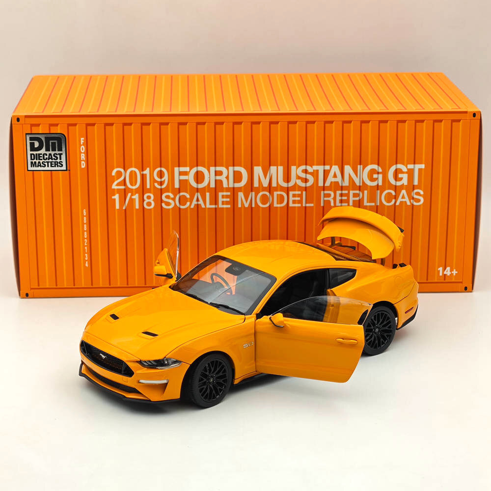 DM 1/18 Scale Model Replicas Ford Mustang GT 2019 Orange