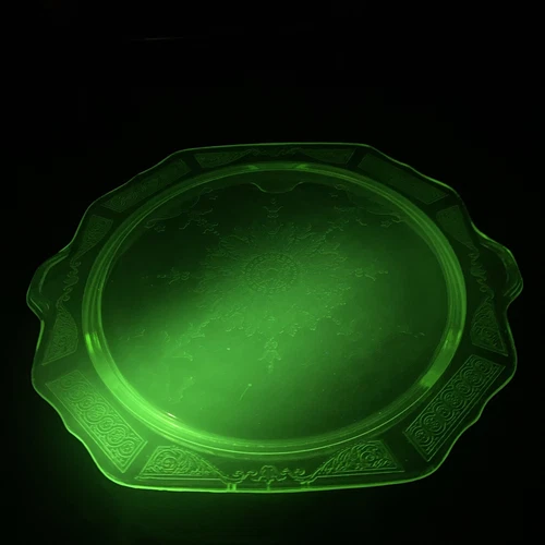 Vintage Anchor Hocking Uranium Green Glass Princess Pattern Footed Cake Plate