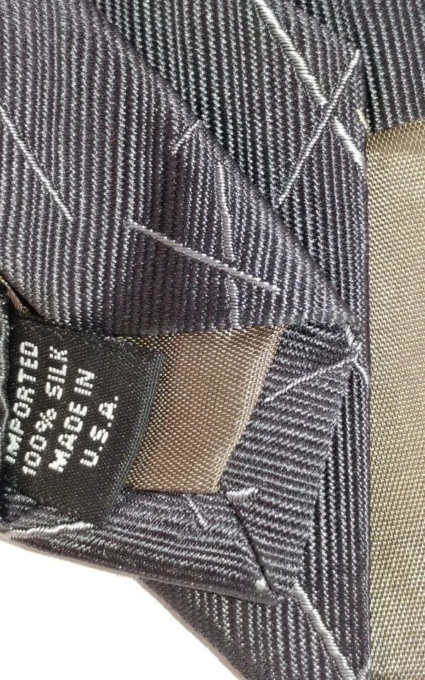 Corbata de seda gris con líneas blancas Perry Ellis Portfolio Foto 3 de 4