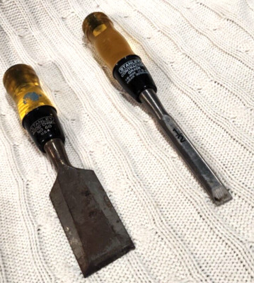 Vintange Pair Of Stanley Contractor Grade Metal Chisels #16-905 And #60