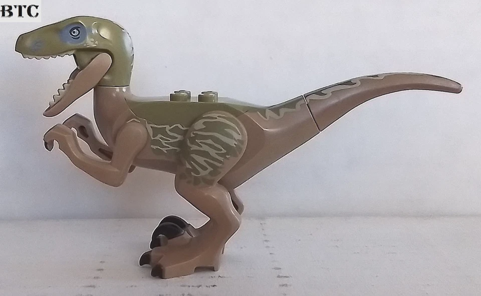 LEGO Jurassic World 75917 Dinosaur Velociraptor / Olive Green, Animal. NEW! - Image 2 of 4