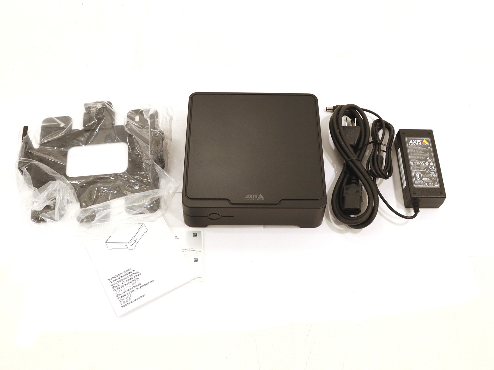 Axis W800 System Controller Body Camera Video Offloading 01964-004
