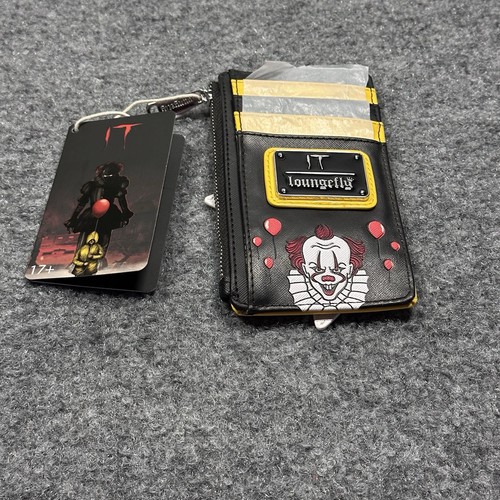 NEW!! IT Pennywise Georgie Boat Large Card Holder / Wallet Zip-up - NWT - Rare - Picture 2 of 4