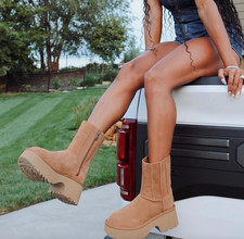 UGG Classic Chestnut Twin Seam New Heights Suede Platform Booties Size 8 NWB
