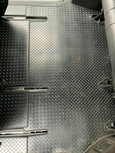 PASST MERCEDES V-KLASSE VAN XLWB 2015 und WEITER MASSGESCHNEIDERTE SCHWARZE GUMMIMATTEN - Bild 3 von 11