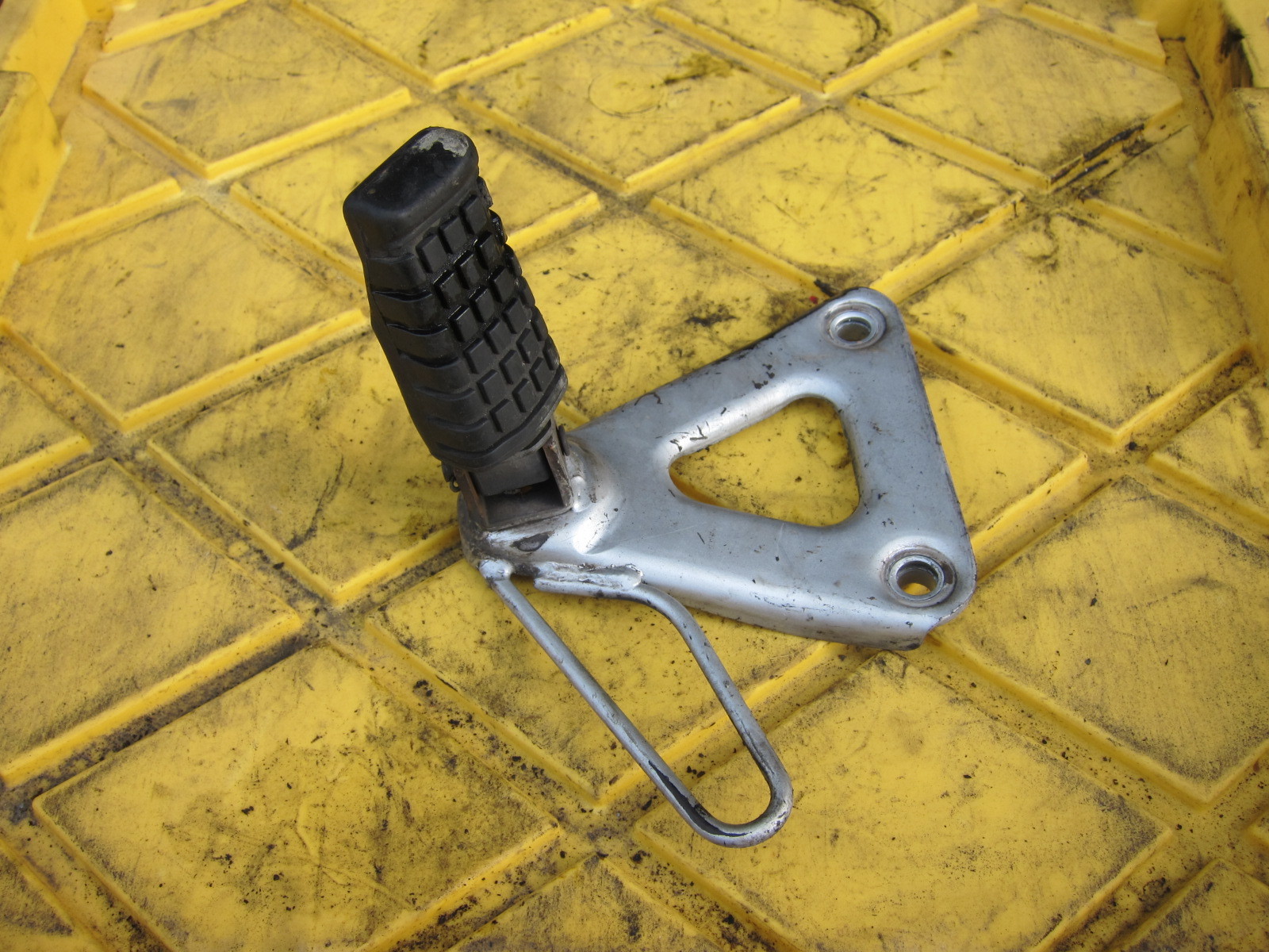 2006 Kawasaki KLR650 KLR 650 OEM FOOT REST PEG REAR eBay
