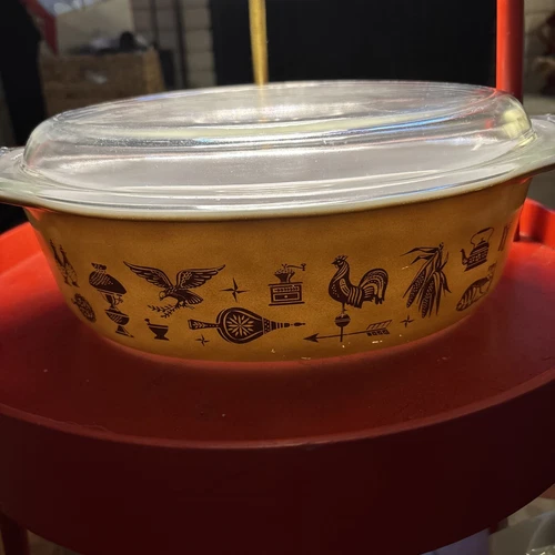 Vintage Pyrex Early American 2.5 Quart Oval Cassarole #45 With Lid