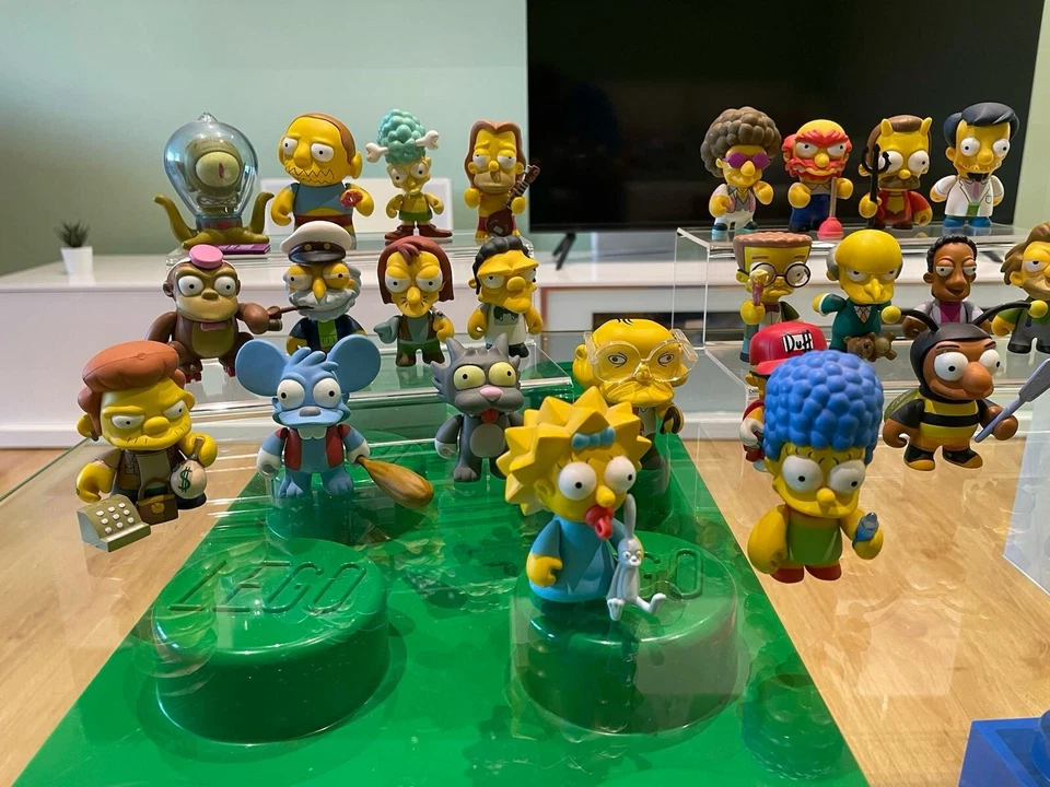 kidrobot simpsons 41 figuras 3 pulgadas,  series 1 y 2  - Immagine 3 di 4