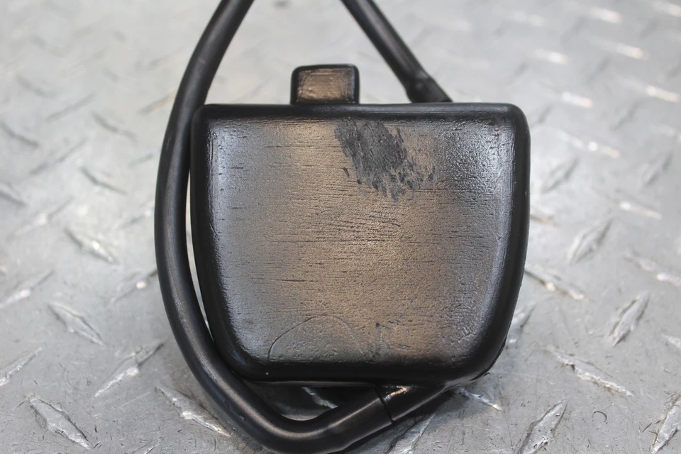 2007 SUZUKI BOULEVARD S50 TANK RESERVOIR BOTTLE 17911-38A00 - Imagem 3 de 4